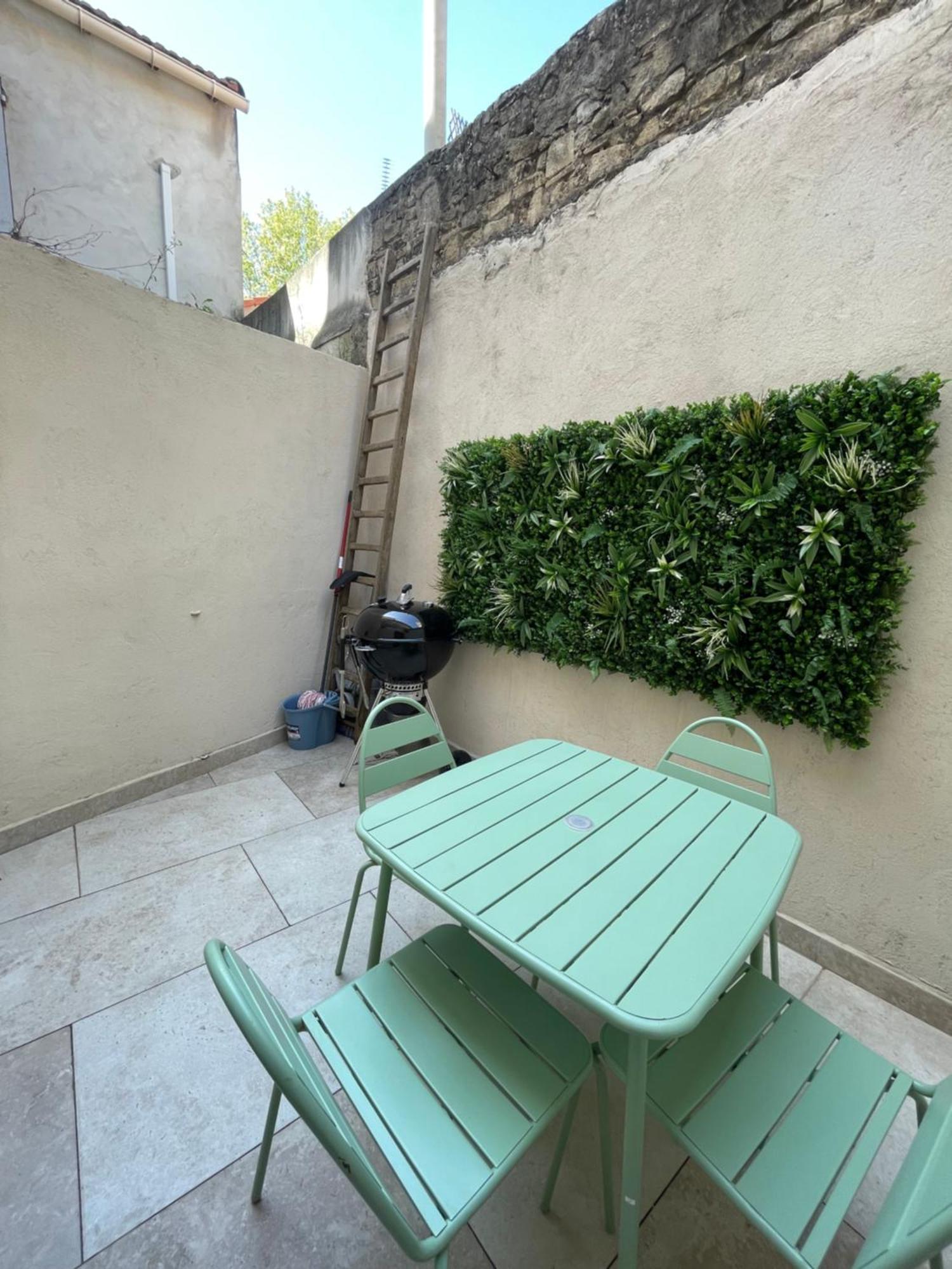 Charmante Maison De Ville Avec Cour Exterieure Arles Kültér fotó